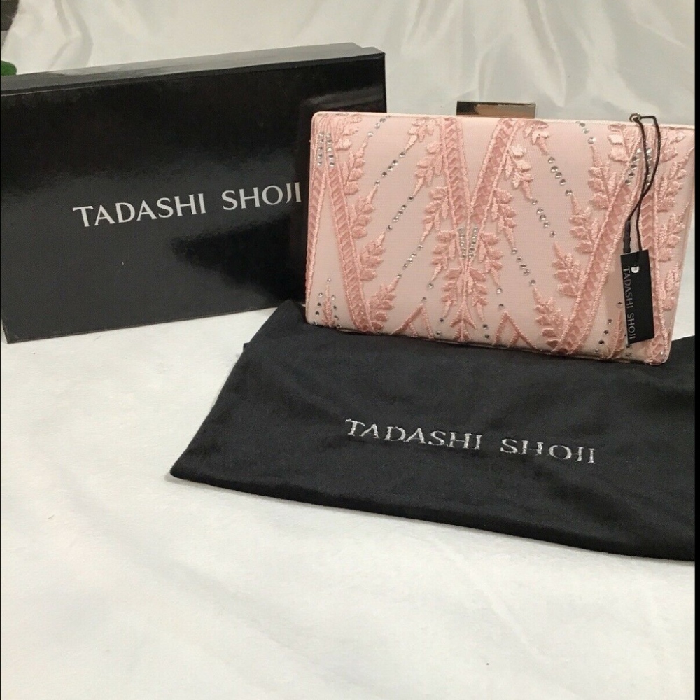 NWT $168 Tadashi Shoji Embellished Mesh Clutch with‎ Silver Chain in Pink-Rose